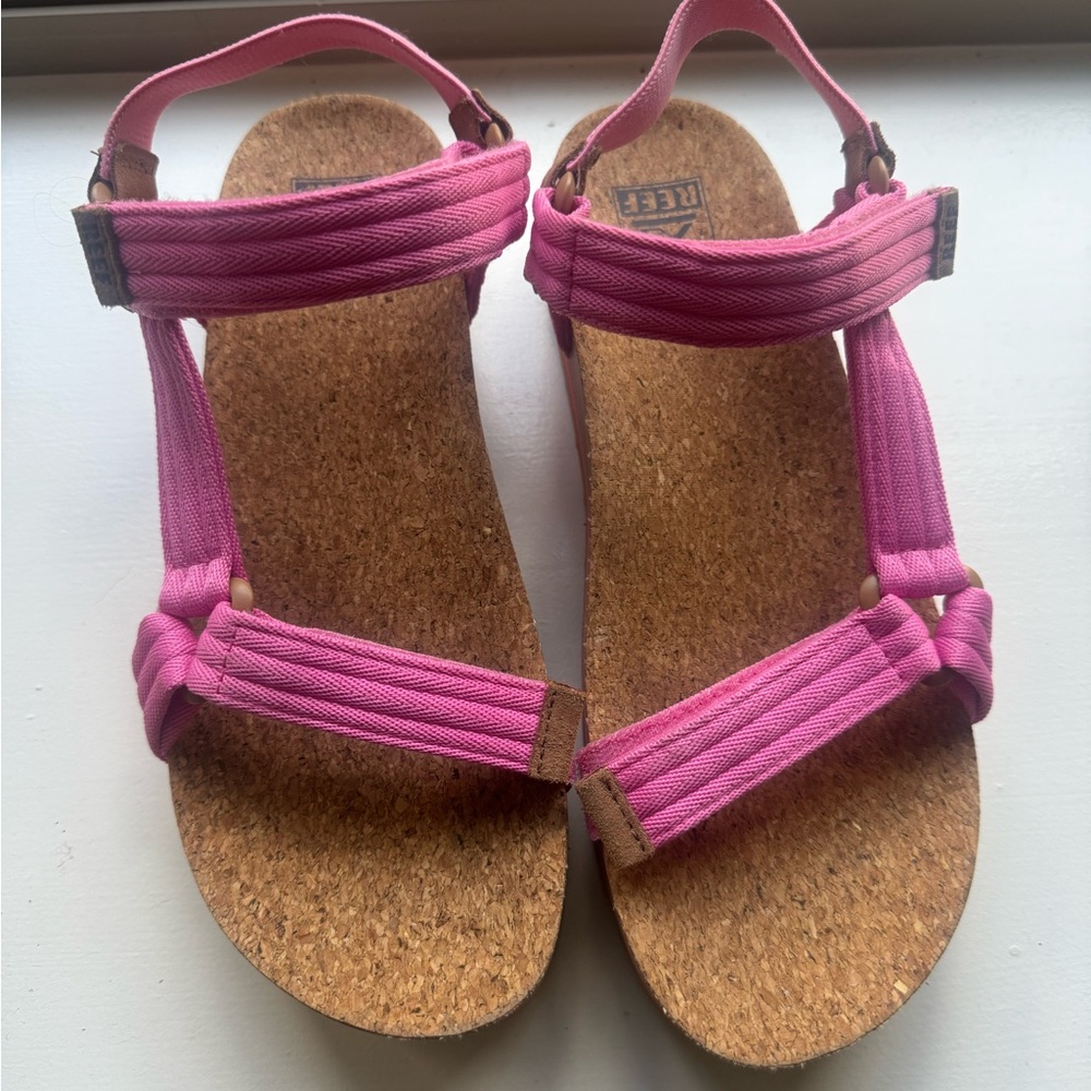 Reef Pink Sandals with Glossy Straps and Cork Footbed
